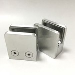 مشابك الدرابزين الزجاجي